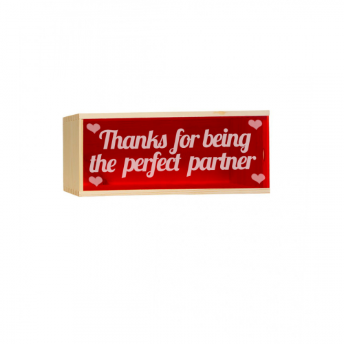 Personalized Wooden Wine Boxes with Plexiglass Surface