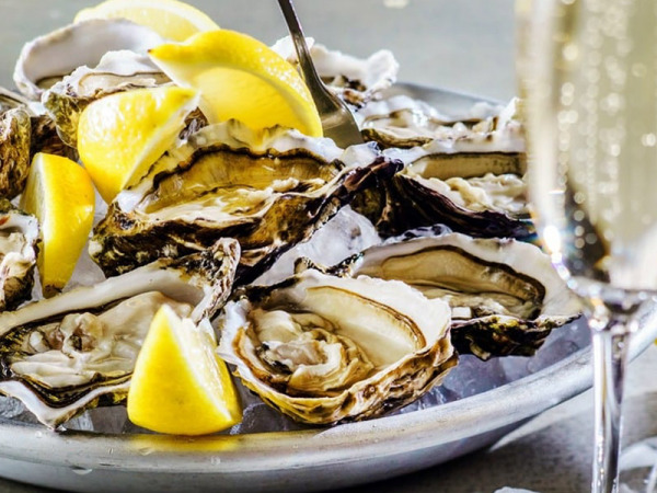 Ostriche e pesce crudo quale è il vino perfetto?